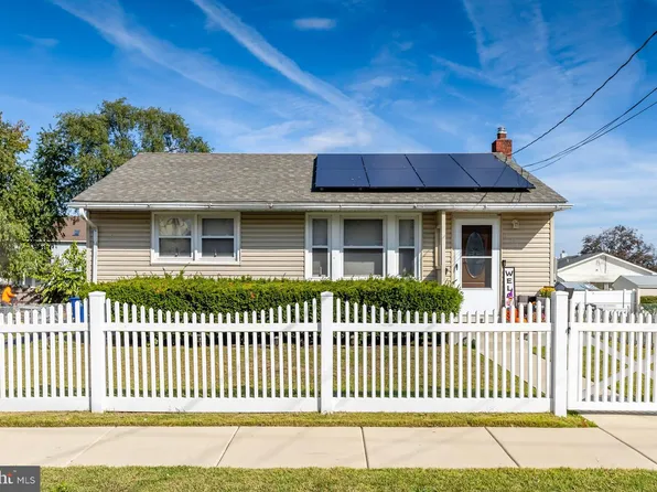 229 Filmore St, Riverside, NJ 08075