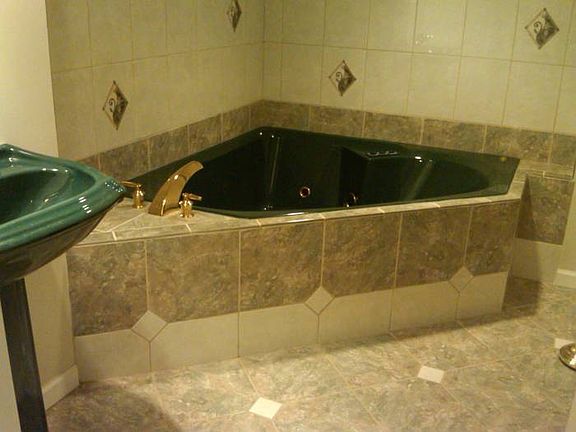 Jacuzzi Tub