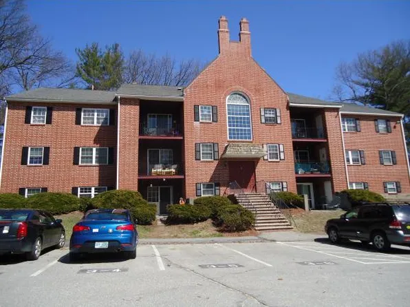 3 Louisburg Sq, Nashua, NH 03060