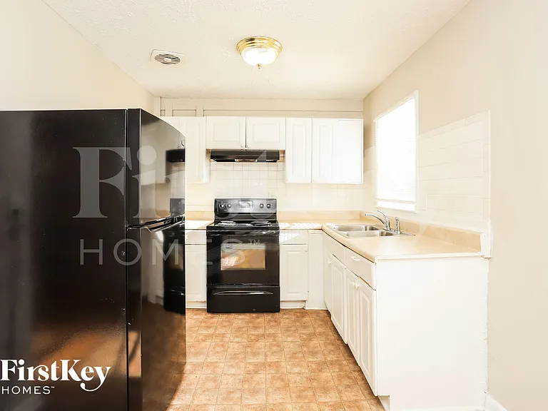 297 Reed St — Photo 7