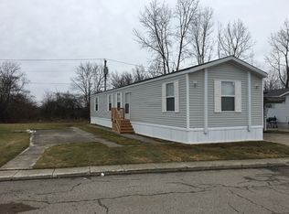 908 Eastmoor Dr, Bluffton, IN 46714