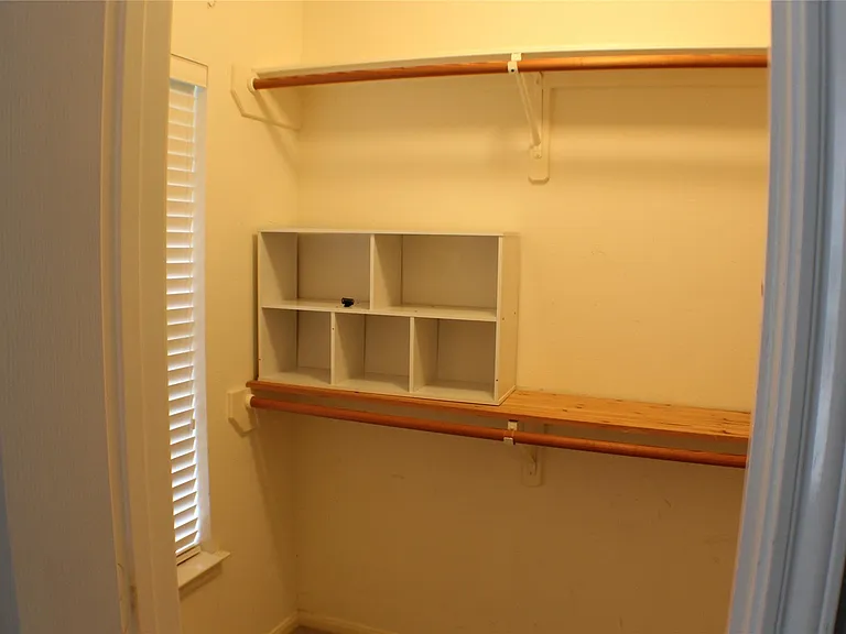 1718 Heddon Falls Dr — Photo 36