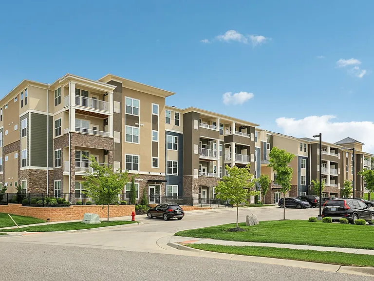 Bonavia Luxury Apartments — Photo 2