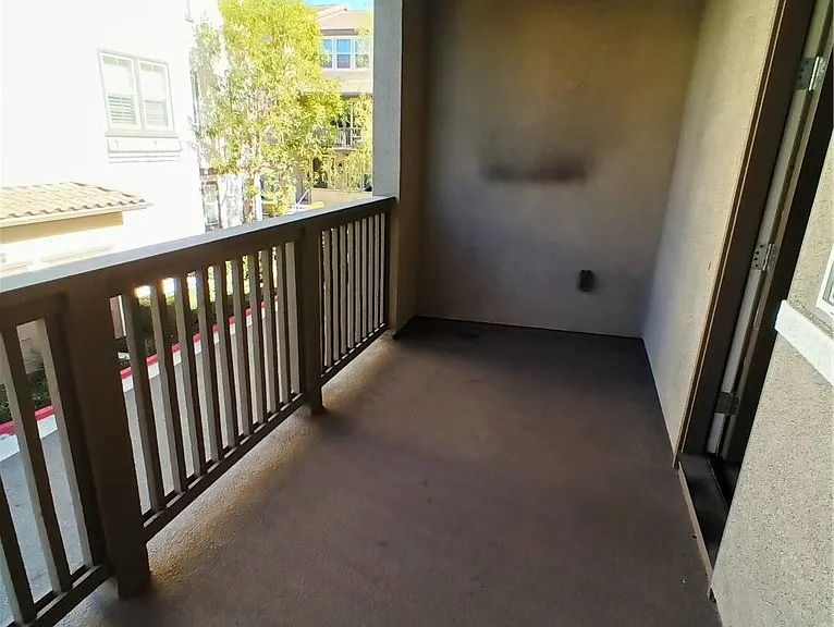 902 N Botanica Ln — Photo 15