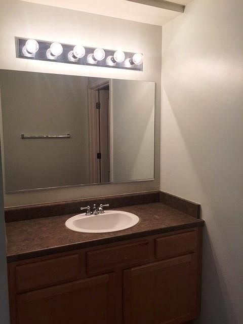 1st image of 460 S 6th Ave APT 1005