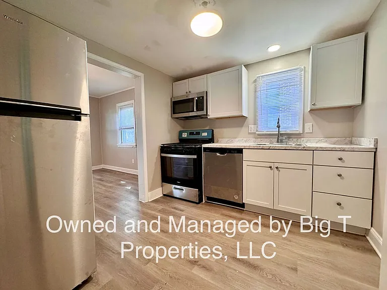 98 Garfield Ave — Photo 5