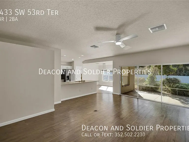 4433 SW 53rd Ter — Photo 5