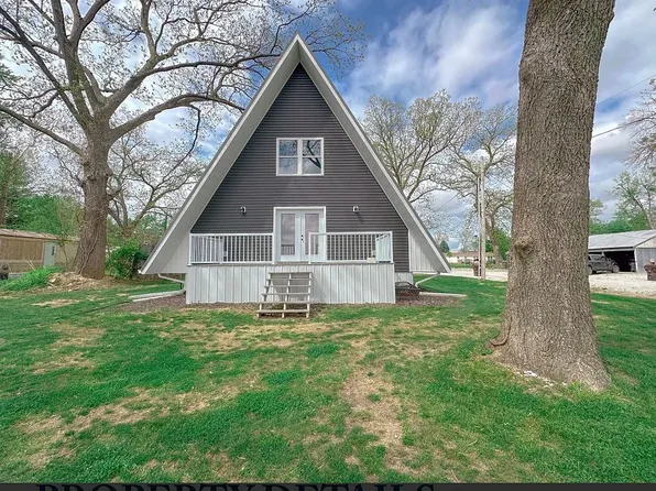 307 E Highway St, Chambersburg, IL 62323