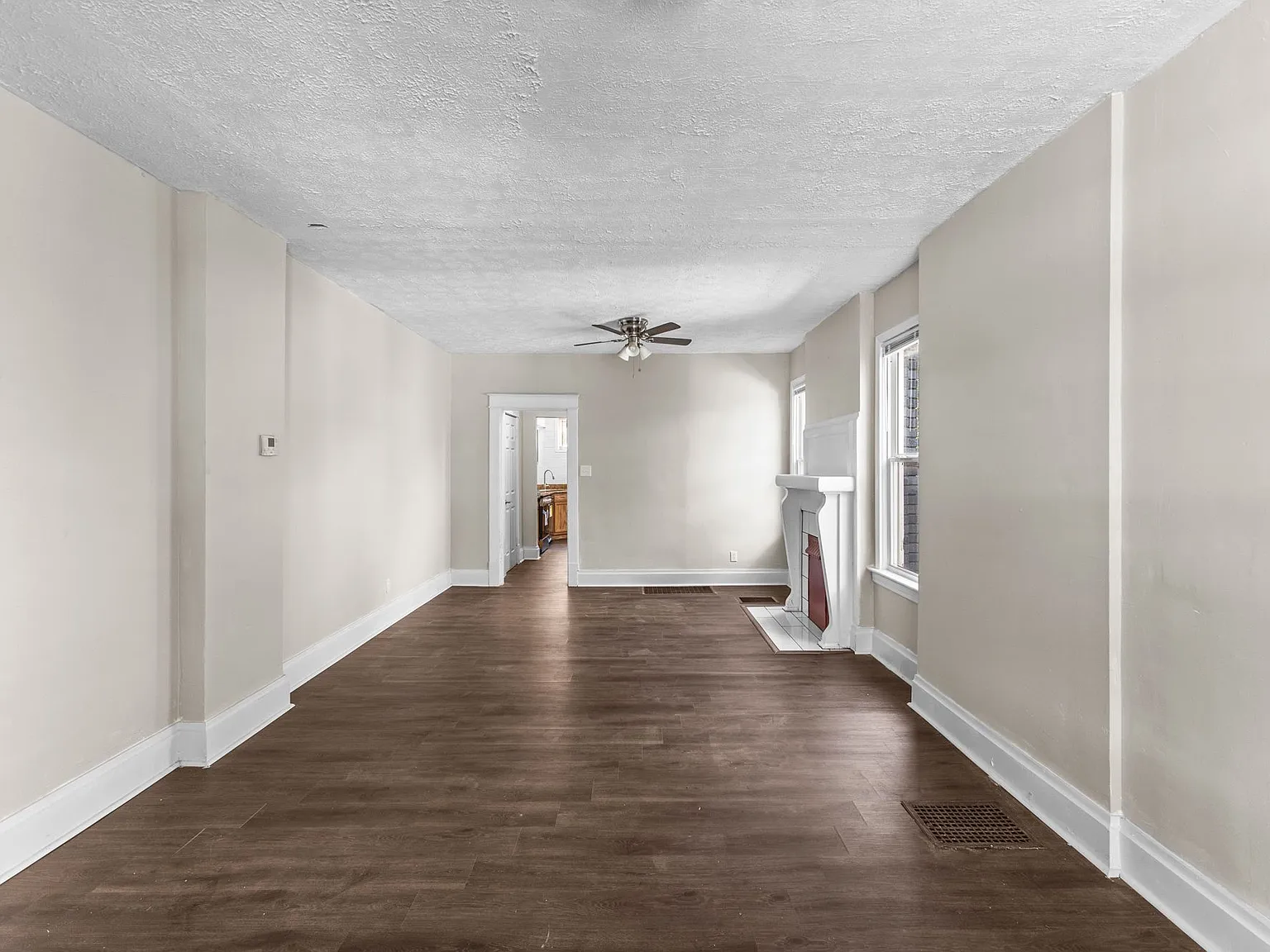 3 bed, 1.5 bath, $1,750 — Photo 4