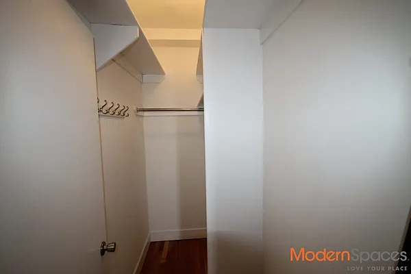 Rented by Modern Spaces | media 28