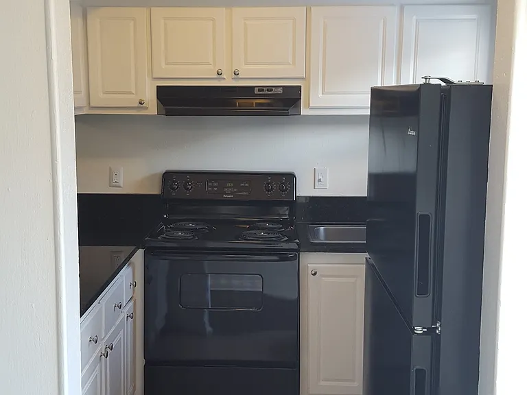Oak Ridge Apartments — Photo 32
