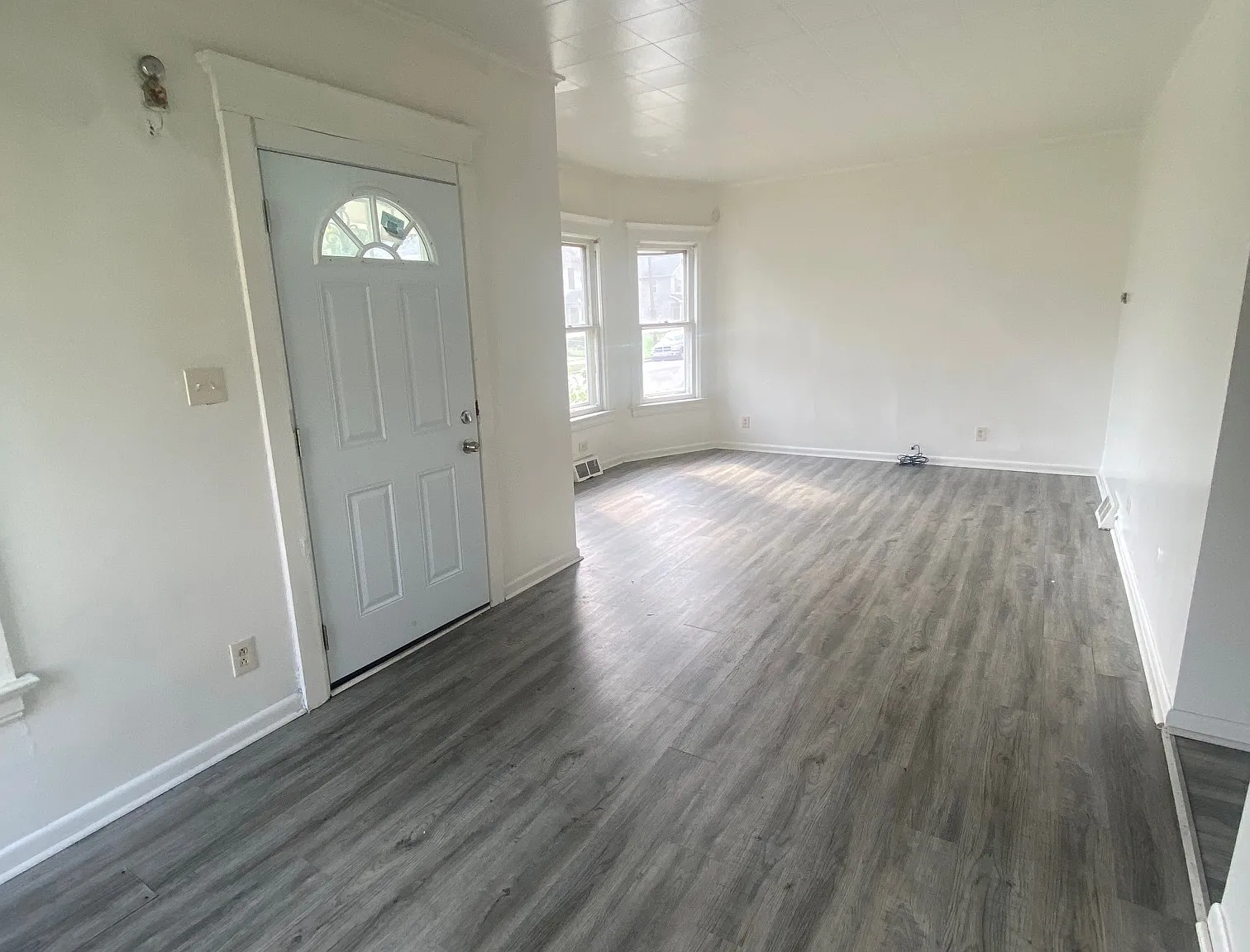 2 bed, 900 sqft, $800 — Photo 3