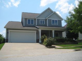 904 NE Carnahan Ct, Bentonville, AR 72712