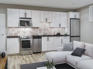 196 Beechwood Ave #11, Ottawa, ON K1L8A9