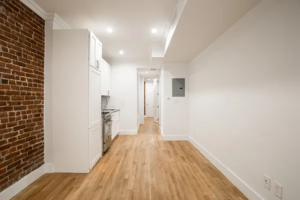 Rented by Triplemint | media 12