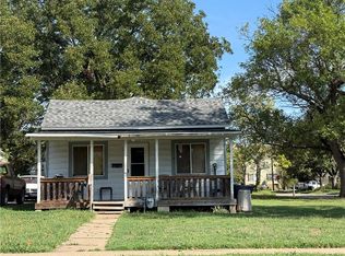 1000 W Locust St, Independence, KS 67301
