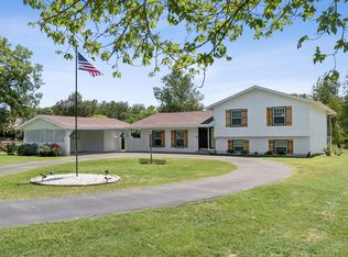 3751 Neeley Hollow Rd, Columbia, TN 38401