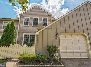 250 Tulip Tree Ct, Blue Bell, PA 19422