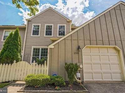 250 Tulip Tree Ct, Blue Bell, PA, 19422