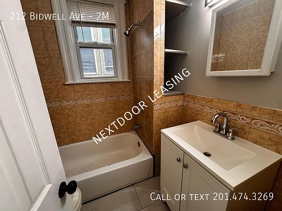 4th image of 212 Bidwell Ave #2M