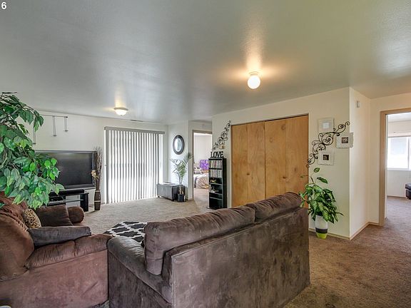 2nd image of 70 Dion Ct APT 3