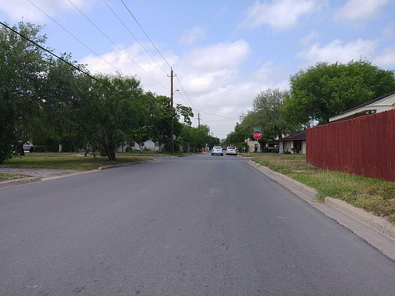 4th image of 2428 Eastern Blvd