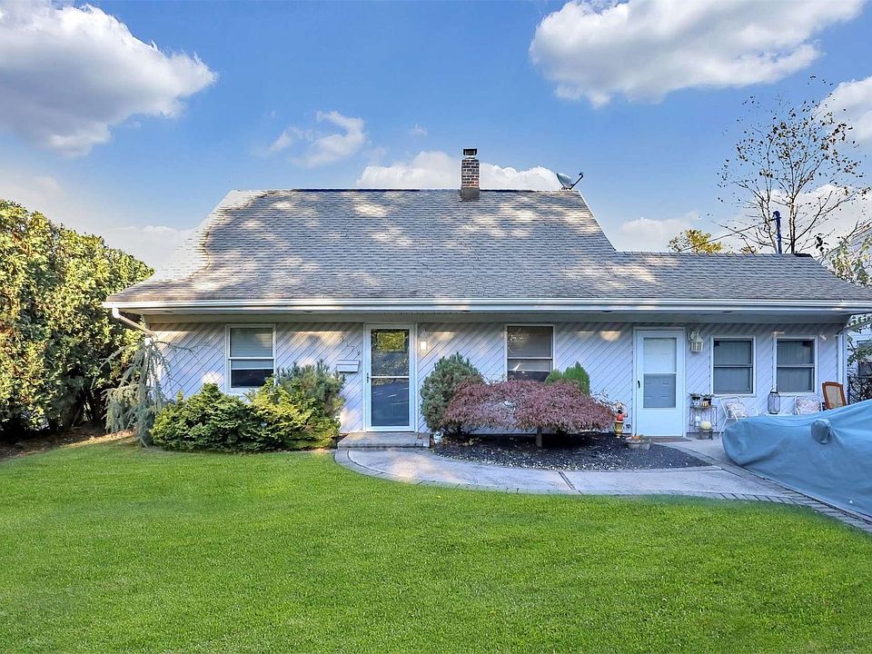 317 Loring Road, Levittown, NY 11756 Zillow