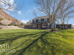842 E Apache Dr, Washington, UT 84780