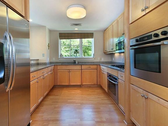 3rd image of 88 Wharf St Unit 213