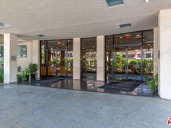 3rd image of 100 S Doheny Dr APT 506