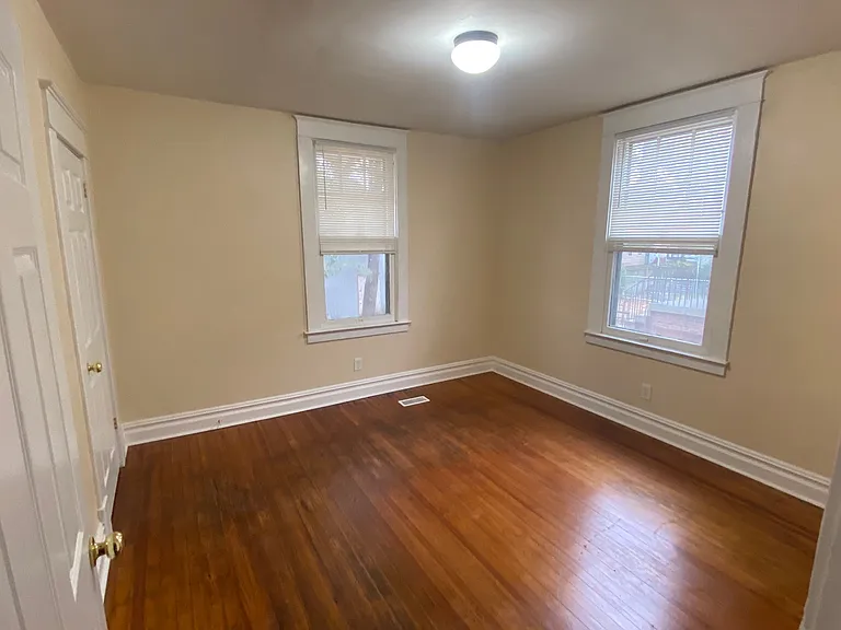1431 Lafayette Blvd — Photo 8