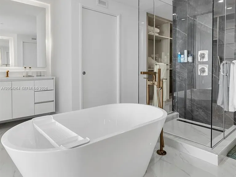 700 NE 24th St #5502 — Photo 20