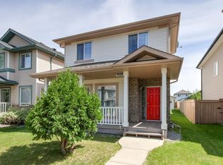 9118 Scott Cres NW, Edmonton, AB T6R0E5