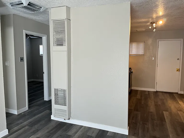 Totally Remodeled 2 Bedroom Apartment In Ridgecrest — Photo 6