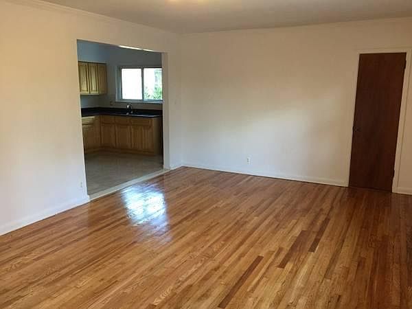 2nd image of 8704 Avon St #2