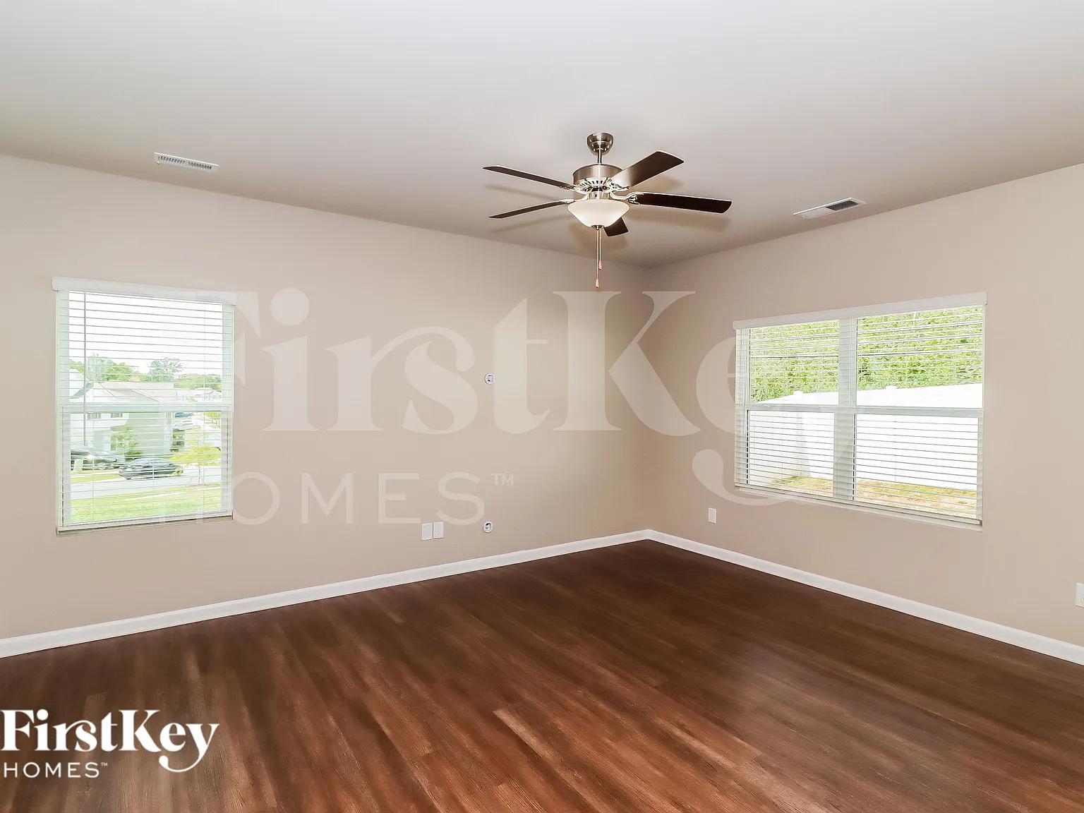 4 bed, 2.5 bath, 1841 sqft, $2,480 — Photo 4