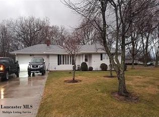 6117 Watkins Rd SW, Pataskala, OH 43062