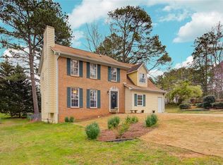 4901 Sugar Creek Dr, Sugar Hill, GA 30518