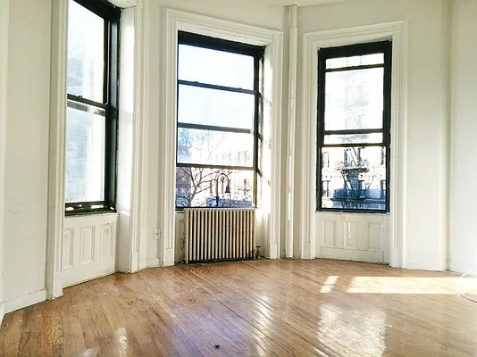Rented by Bohemia Realty Group | media 7