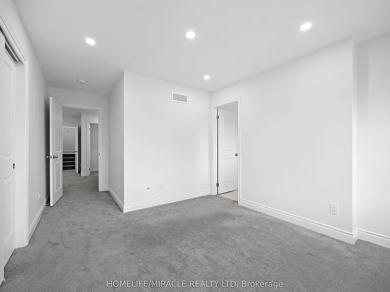 196 Freure Dr — Photo 37