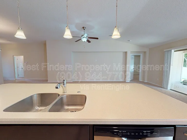 11561 Sycamore Cove Ln — Photo 12