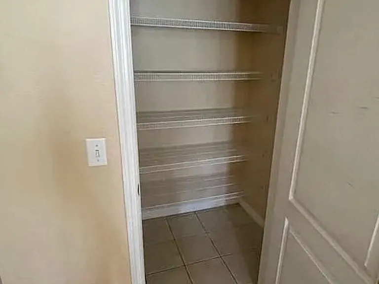 260 Blue Jay Way — Photo 16