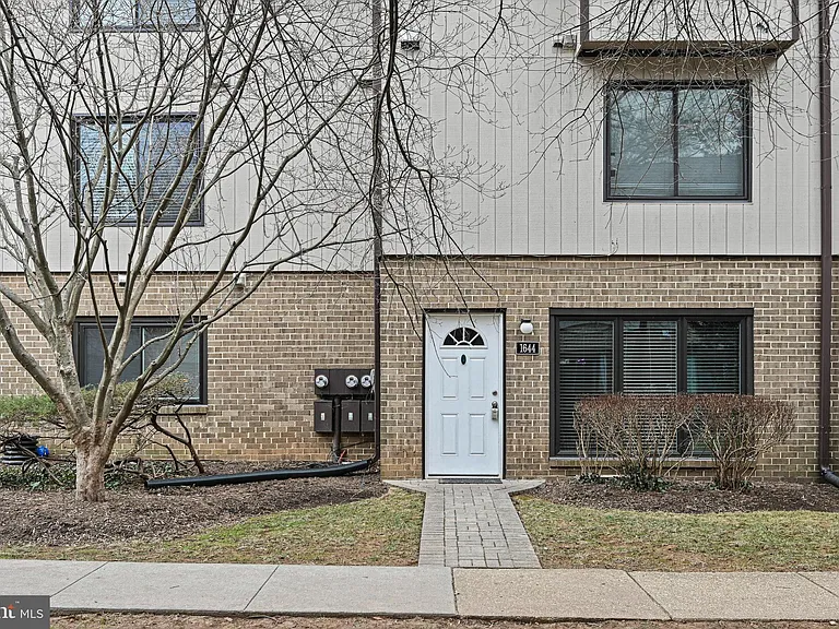 1644 Westwind Way #162 — Photo 3