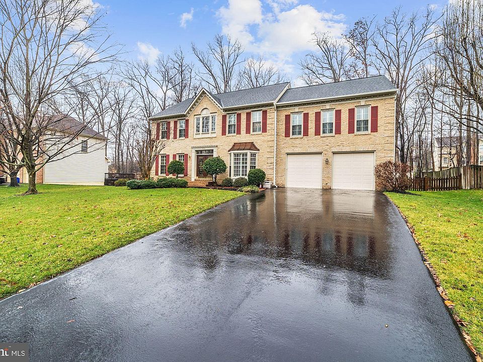 1st image of 8536 Oak Chase Cir