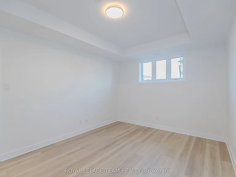 4787A Bank St — Photo 25