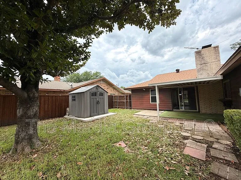 1506 Whiteoak Dr — Photo 20