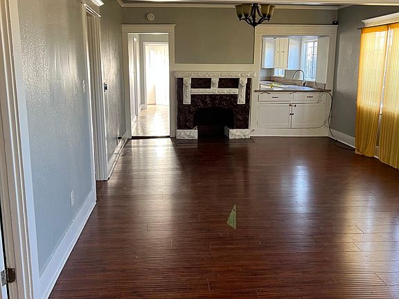 2nd image of 1024 W 94th St