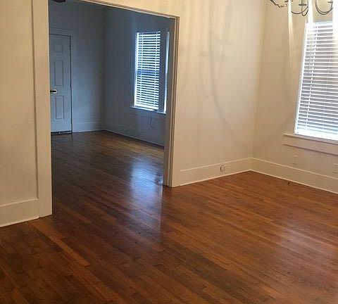 3rd image of 814 9th St #A