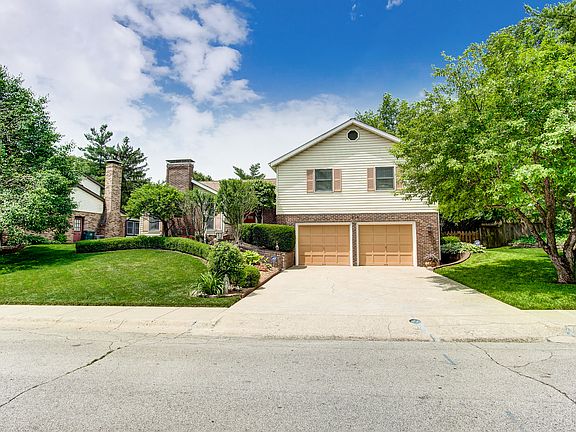 2nd image of 1578 Capri Ln