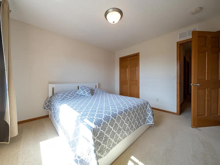 15314 Maryland Ave — Photo 17
